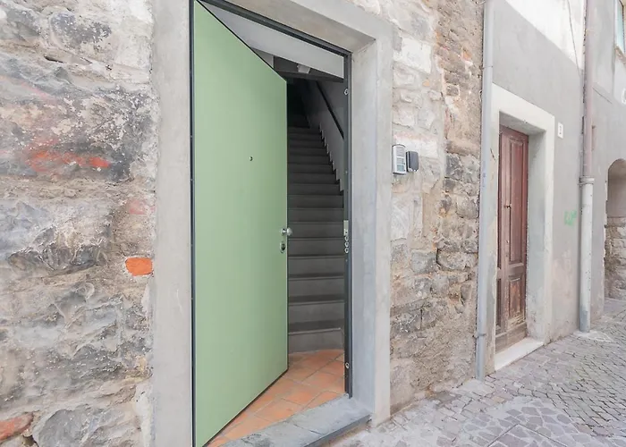 La Piazzetta 2 * Iseo