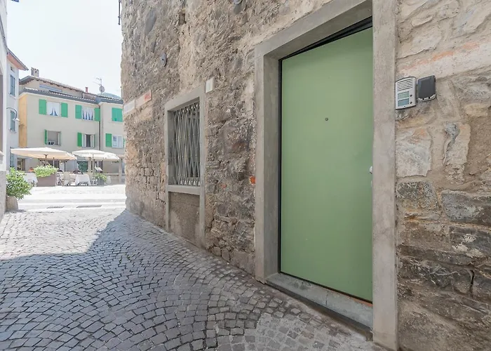 La Piazzetta 2 * Iseo