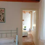 La Piazzetta 2 * Iseo