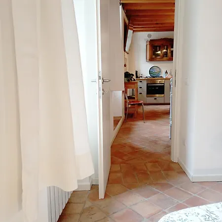 La Piazzetta 2 Apartment *
